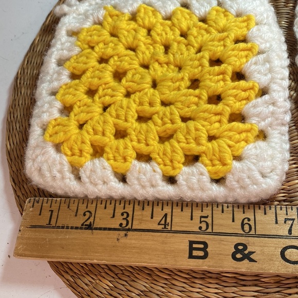 Cute Grannycore Crochet Knitted Square Pot Holders - Picture 3 of 3